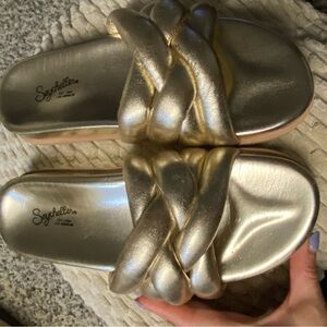 Seychelles Low Key Glow Up Gold Metallic Sandals Sz 7.5